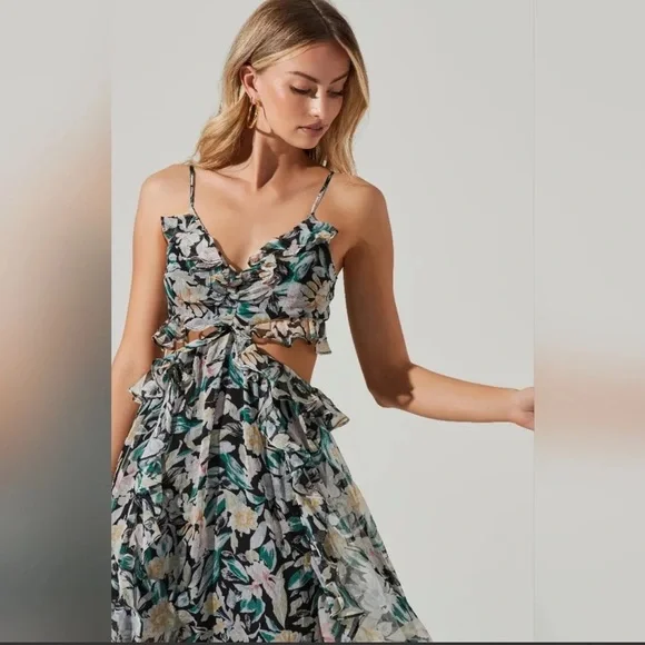 ASTR The Label Palace Floral Cutout Maxi Dress Size L - Picture 3 of 16